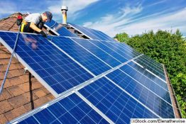 Strom aus Sonne: Haus mit Energie-Selbstversorgung